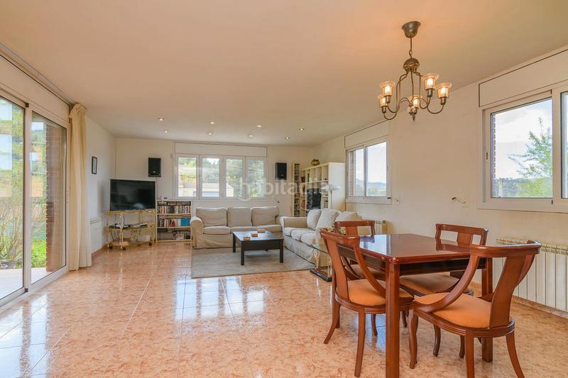 Foto 4f068272-444b-4a4a-96cf-06dbc0477f17. Chalet con riscaldamento parcheggio piscina in Castellbell i el Vilar