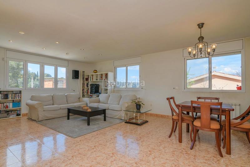 Foto 94f4223e-8846-47fa-9ad5-3ac526dd84ff. Chalet con riscaldamento parcheggio piscina in Castellbell i el Vilar