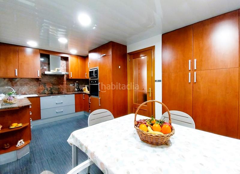Foto 04bb628d-84a5-4461-b8d8-fa2669613426. Maison jumelée avec chauffage parking dans Les Arenes - La Grípia - Can Montllor Terrassa