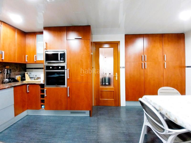 Foto 1db01538-aff0-4d07-be26-f02c403e6fc5. Maison jumelée avec chauffage parking dans Les Arenes - La Grípia - Can Montllor Terrassa