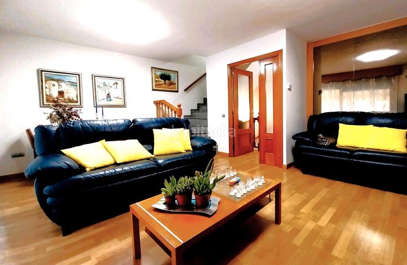 Foto f5c20e37-311d-46a6-9a5e-c38963f76c27. Maison jumelée avec chauffage parking dans Les Arenes - La Grípia - Can Montllor Terrassa