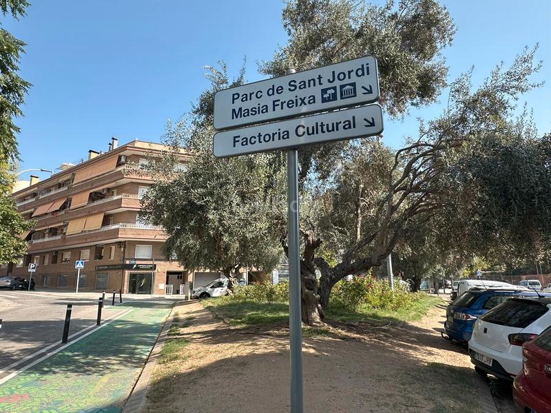 Foto 628cbb8f-3bd3-418c-a482-c0e407d5f86d. Pas-de-porte local commercial dans Ca n'Aurell Terrassa