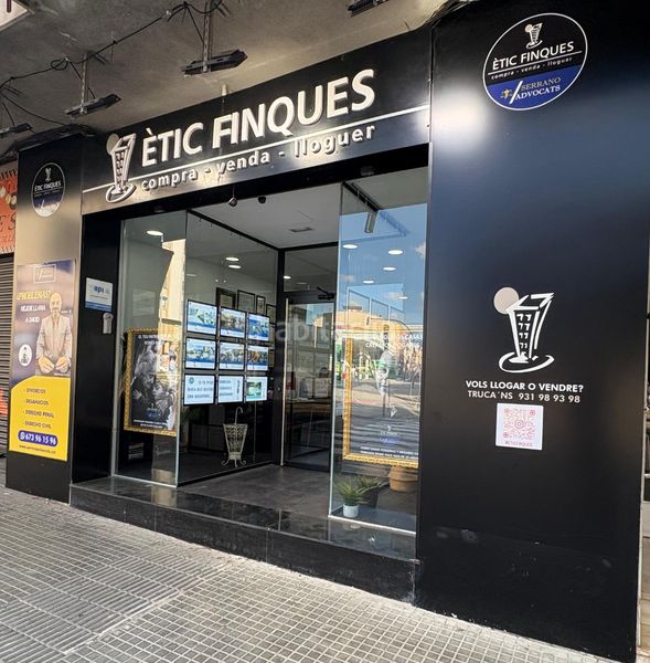 Foto a93e6842-a666-481d-8c32-9c91b47c2b01. Pis amb xemeneia calefacció aparcament a Barri del Centre Terrassa