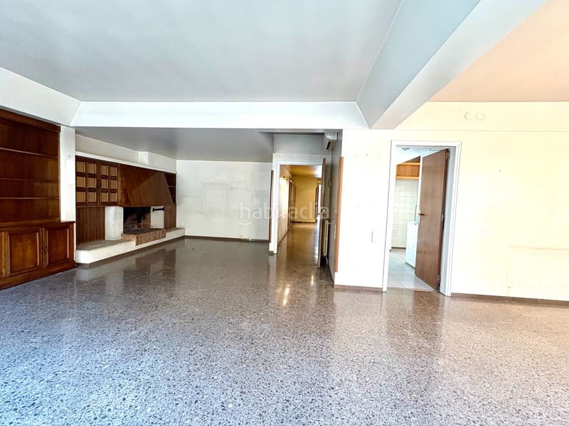 Foto b6245213-e12d-4531-8797-a7eec9affde4. Pis amb xemeneia calefacció aparcament a Barri del Centre Terrassa