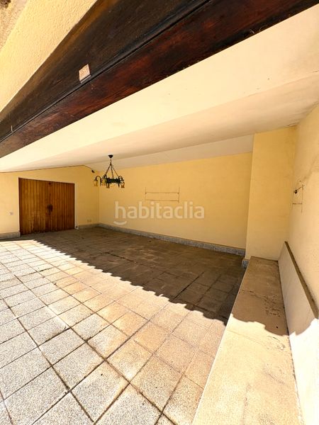 Foto b6b5dec0-7f15-4b5b-abd4-ac126ba7eb2d. Pis amb xemeneia calefacció aparcament a Barri del Centre Terrassa