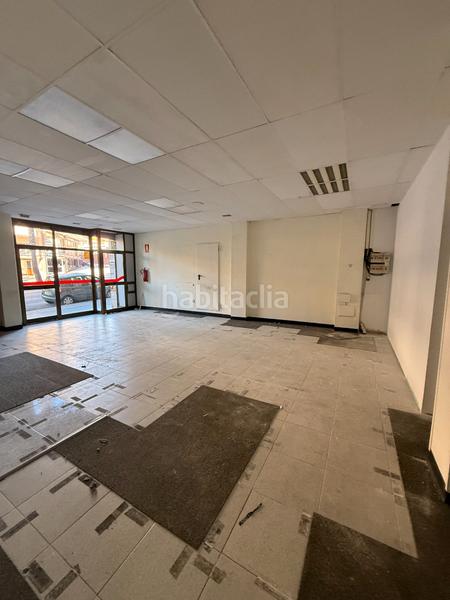 Foto 1d7fec05-62b6-4a8d-bef8-7b18ac653bb9. Location local commercial dans avinguda de l'abat marcet 333 dans Terrassa