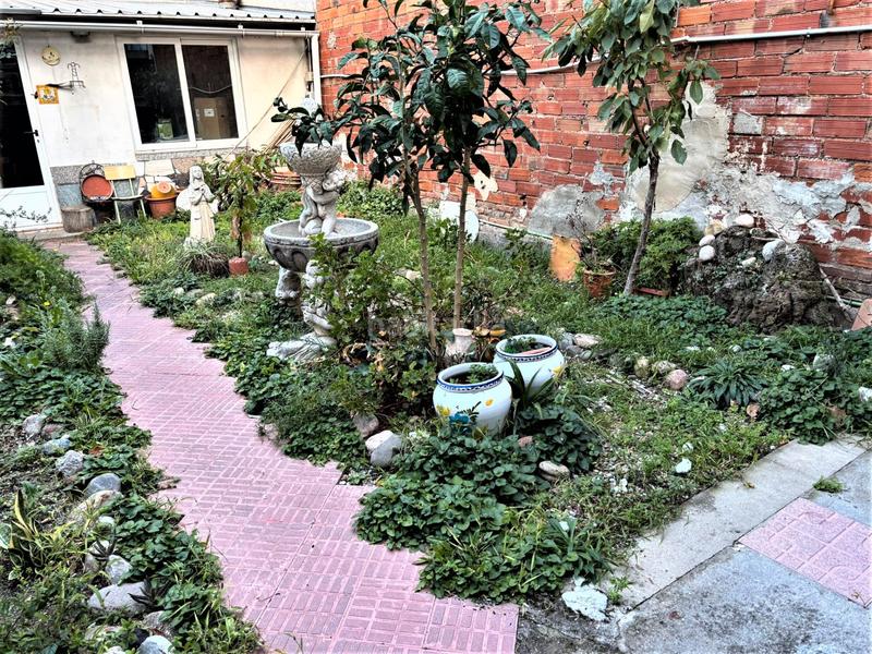 Foto 617c9d7c-0d90-4eb1-b82a-762029914abb. Casa adosada zona de Can Palet. casa adosada de 3hab. + 1lav. + patio + terraza en Terrassa