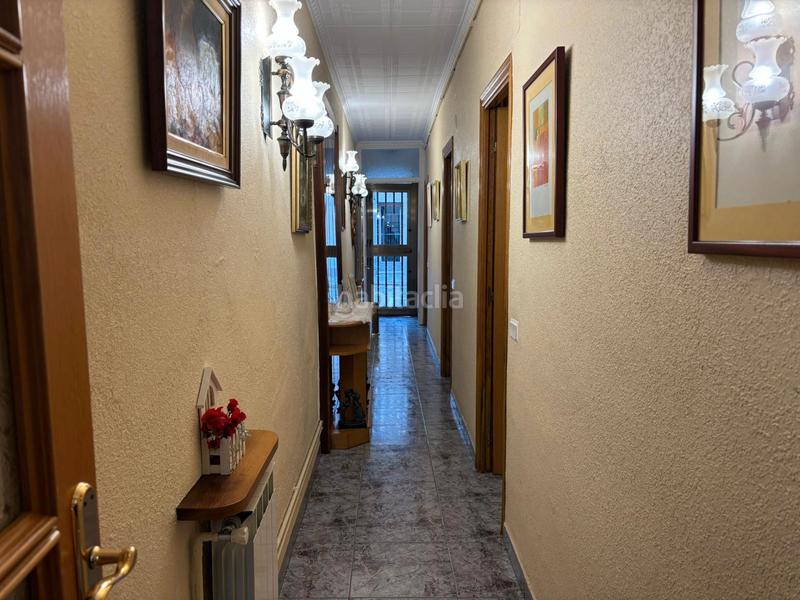 Foto ad6fc718-9cff-4380-872c-614edc8f187c. Casa adosada zona de Can Palet. casa adosada de 3hab. + 1lav. + patio + terraza en Terrassa