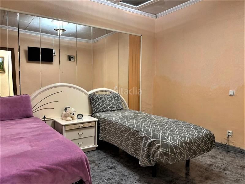 Foto d6dccacd-8da3-4c68-85ca-ea891e5a053b. Casa adosada zona de Can Palet. casa adosada de 3hab. + 1lav. + patio + terraza en Terrassa