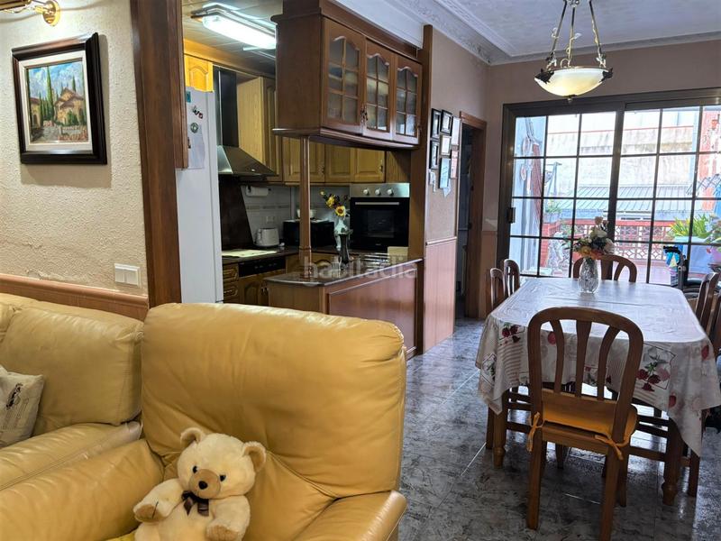 Foto f1b2800b-9cd5-49c4-88dc-550a750ecb00. Casa adosada zona de Can Palet. casa adosada de 3hab. + 1lav. + patio + terraza en Terrassa