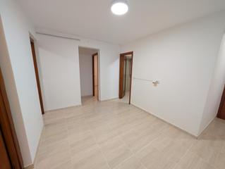 Pis  Carrer d'ullastrell. Sant pere nord. piso de 3habs. + 1lav. reformado