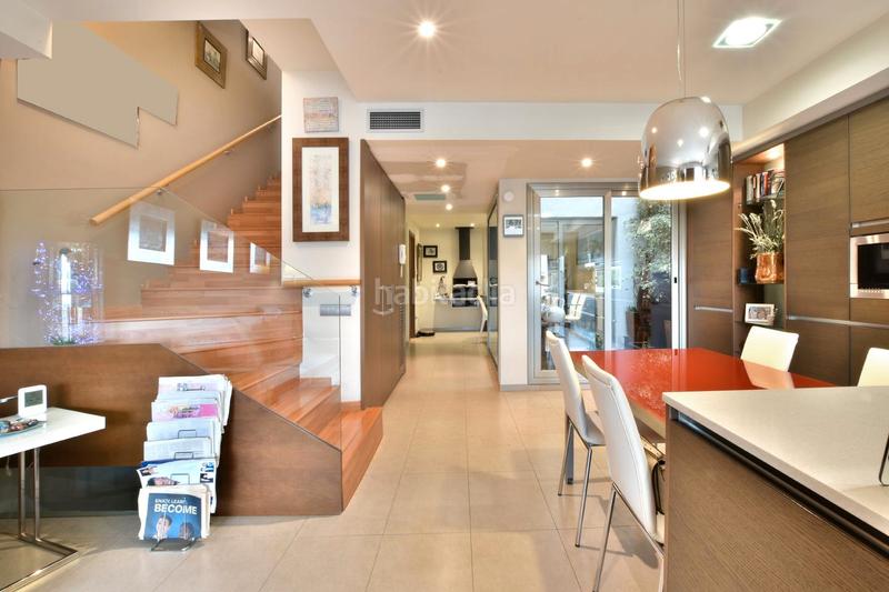 Foto 05d50695-c9b1-4245-bd51-e969e7306453. Casa adossada amb calefacció aparcament a Sant Pere Nord Terrassa