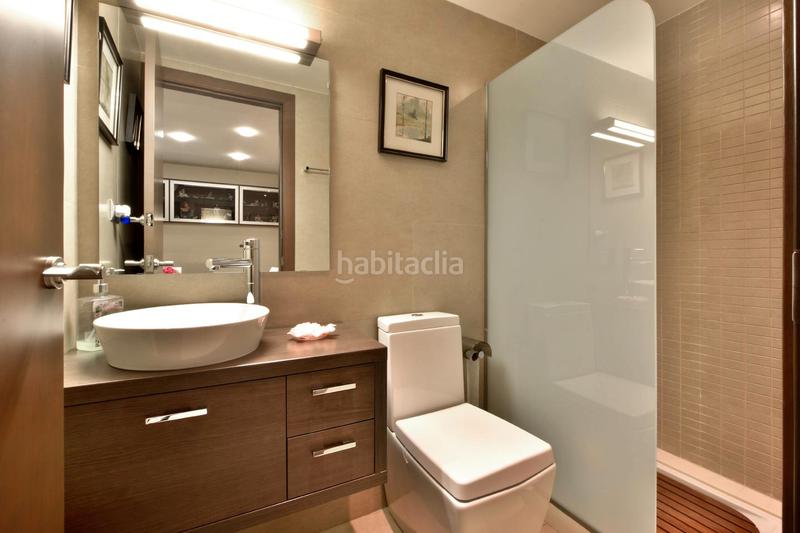 Foto 79c36c5e-d919-4178-9aaa-2a4886eafcbe. Casa adossada amb calefacció aparcament a Sant Pere Nord Terrassa