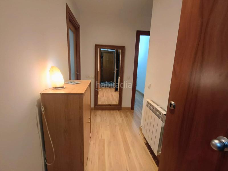 Foto 646f253b-638e-4e82-b0ce-45c2c2664d7d. Piso Egara. piso de 2habs. + 1baño + balcón + plaza de parquing en Terrassa