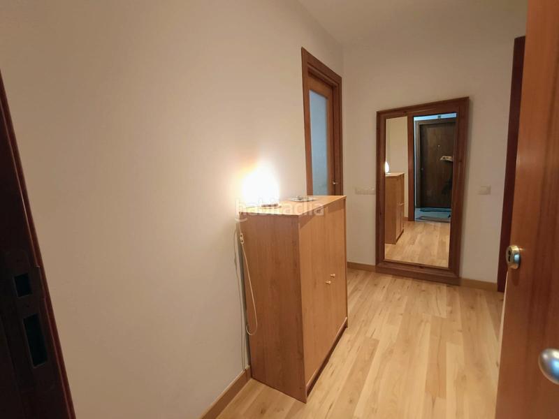 Foto 803788ee-283a-43ec-80b1-1b5466a1a207. Piso Egara. piso de 2habs. + 1baño + balcón + plaza de parquing en Terrassa