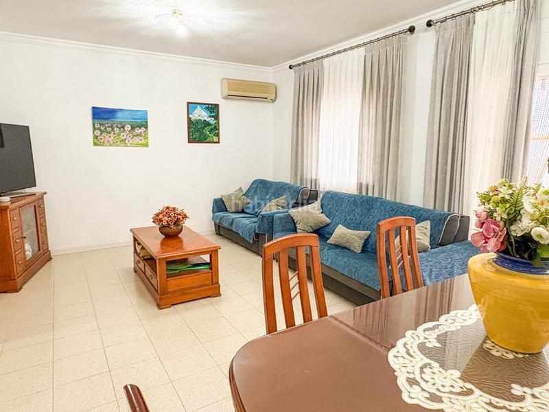 Foto bc95980f-2fdb-463c-a437-feb27733fbf9. Casa a schiera con riscaldamento parcheggio in Espai Tolra - Els Pedrissos - Can Carner Castellar del Vallès