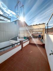 Reihenhaus  Carrer d'hernán cortés. Can boada. casa de 2habs. + 1lavabo + patio + terraza + gran pla