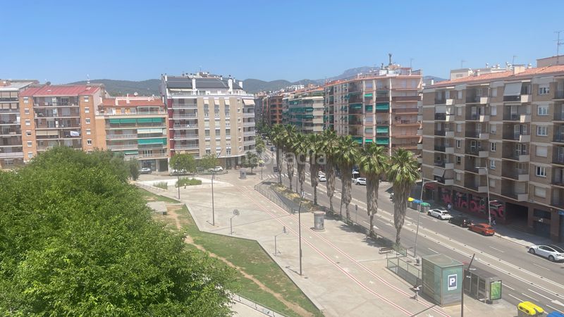 Foto 75e64df4-bacd-446b-9ce3-a9af5d788297. Pis amb xemeneia calefacció a Can Boada Terrassa