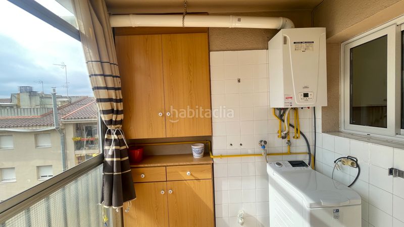 Foto ffb6f758-be51-434c-8595-4457203e4bda. Pis amb xemeneia calefacció a Can Boada Terrassa