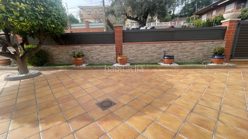 Foto 070e8a42-6c36-466e-9647-03f3101c9f99. Xalet amb xemeneia calefacció aparcament piscina a Rubí