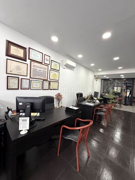 Foto 08a1a0bd-198b-4bd0-a94a-1813261f4118. Xalet amb xemeneia calefacció aparcament piscina a Rubí