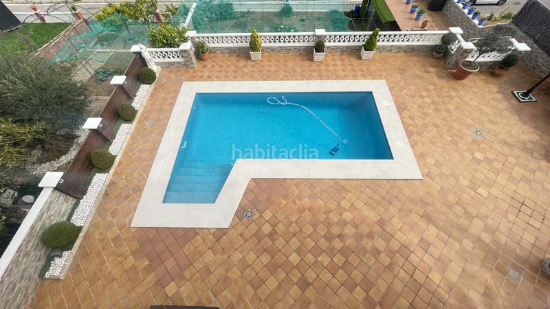 Foto 61323240-1a6a-4184-bbeb-4ea608baeead. Xalet amb xemeneia calefacció aparcament piscina a Rubí