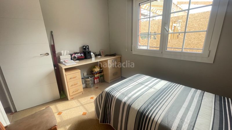 Foto 740be8ea-3b8a-4060-9af7-d444f18e5516. Xalet amb xemeneia calefacció aparcament piscina a Rubí