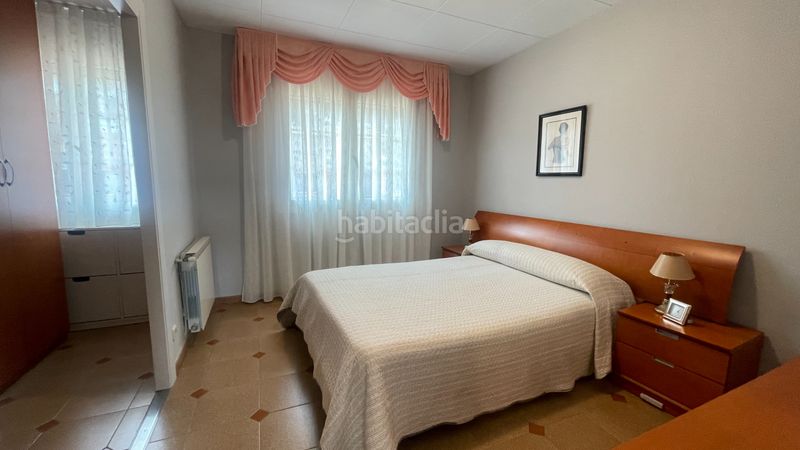 Foto a90815f2-5500-4d3b-a8e2-c34837f498af. Xalet amb xemeneia calefacció aparcament piscina a Rubí