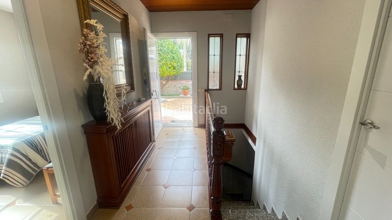 Foto cd5e21f4-1dba-4521-9080-4944b0b1504a. Xalet amb xemeneia calefacció aparcament piscina a Rubí