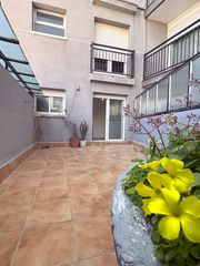 D�plex  Carrer de latl�ntida. Ca n'aurell. d�plex de 4habs. + 2lav. + 2 terrazas + galer�a
