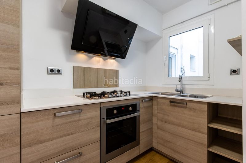 Foto 006cf494-64a8-44da-986a-8f213615c7f6. Àtic amb calefacció a Barri del Centre Terrassa