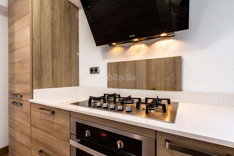 Foto 6400801e-6184-45b3-acfc-02b59a5e72a7. Àtic amb calefacció a Barri del Centre Terrassa