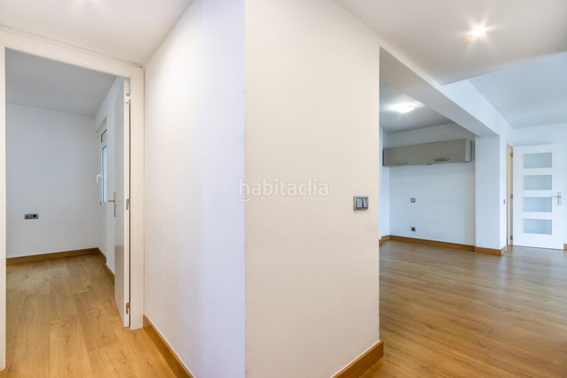 Foto 9c5cc7d9-74d4-4498-9551-d51aaaa7c041. Àtic amb calefacció a Barri del Centre Terrassa