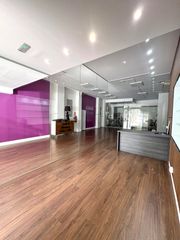 Miete Geschäftsraum in Avinguda de josep tarradellas 96. Local comercial de 123m2 en josep tarradellas