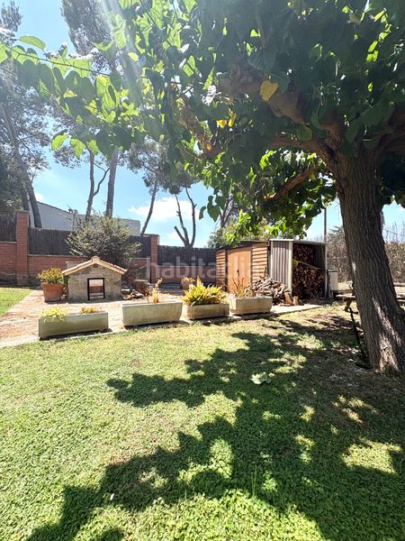 Foto fdb52dc3-aa4f-45ea-849e-ca56e963cf51. Casa amb xemeneia calefacció aparcament piscina a Viladecavalls