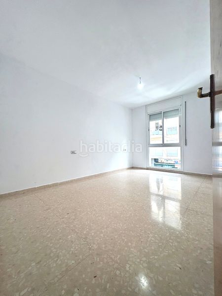 Foto a8b7864a-ea2a-4be3-b55d-0f70b4e2580a. Pis amb calefacció aparcament a Can Boada Terrassa