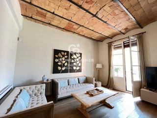 Miete Etagenwohnung  Carrer de pau claris. Piso temporal con encanto en finca regia – 3 habitaciones en pau
