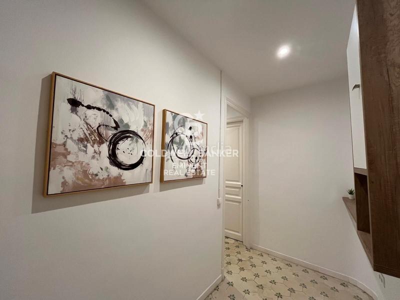 Foto 0a2482ce-de97-4d1b-9d07-360aac4f2595. Alquiler piso alquiler temporal - vivienda de 3 habitaciones en el corazón – calle marina en Barcelona