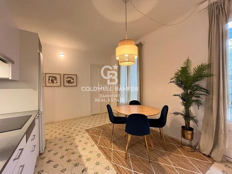 Foto 0cbc32e3-c5e6-44ea-99ca-2ebe1547e014. Alquiler piso alquiler temporal - vivienda de 3 habitaciones en el corazón – calle marina en Barcelona