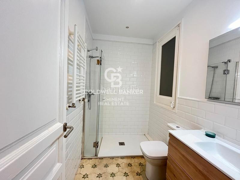 Foto e1fc136f-ad99-4b7d-9b4d-23fdac3c5902. Alquiler piso alquiler temporal - vivienda de 3 habitaciones en el corazón – calle marina en Barcelona