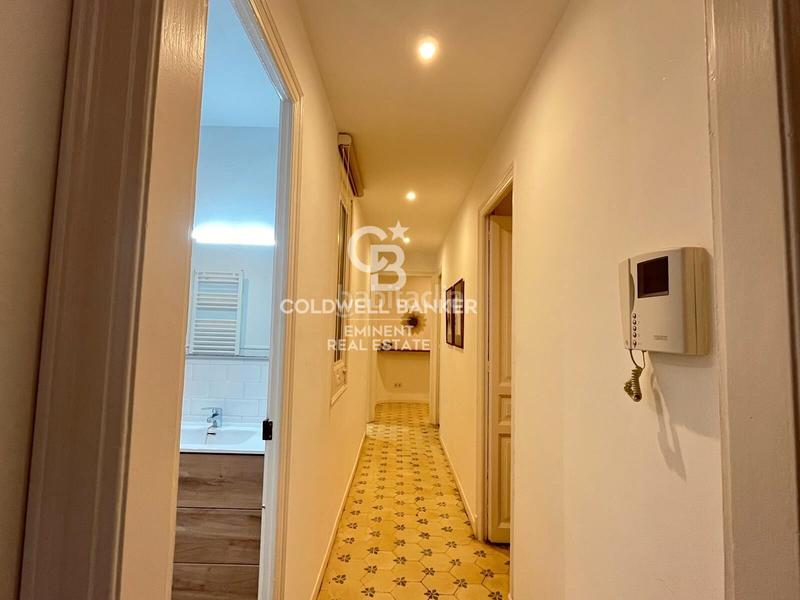 Foto e7603e94-2571-404c-b4e5-1b980f9f03ce. Alquiler piso alquiler temporal - vivienda de 3 habitaciones en el corazón – calle marina en Barcelona