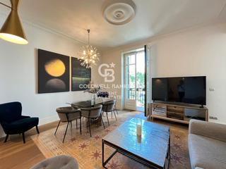 Miete Etagenwohnung in Carrer de balmes 167. Alquiler temporal , elegancia y confort en el corazón del eixamp