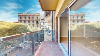 Pis  Carrer del rosselló. ¡tu nuevo hogar te espera en camp del arpa, barcelona!