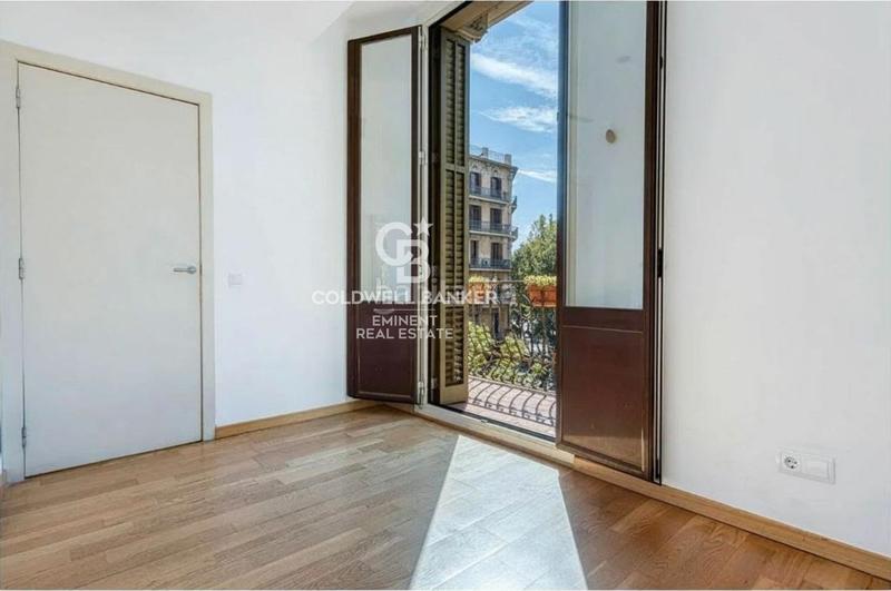 Foto f3e4b591-3a53-4044-ac87-79a5f3a0f33b. Piso  luminoso en calle aribau en L´Antiga Esquerra de l´Eixample Barcelona