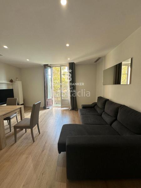 Foto b02e3a75-9a49-4462-925c-38060cca5477. Alquiler piso alquiler temporal_ las ramblas en Raval Barcelona