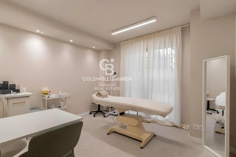 Foto 7ca807f2-c5fa-40f1-b6e1-dbdee42bd008. Local commercial avec chauffage dans Barri de les Corts Barcelona