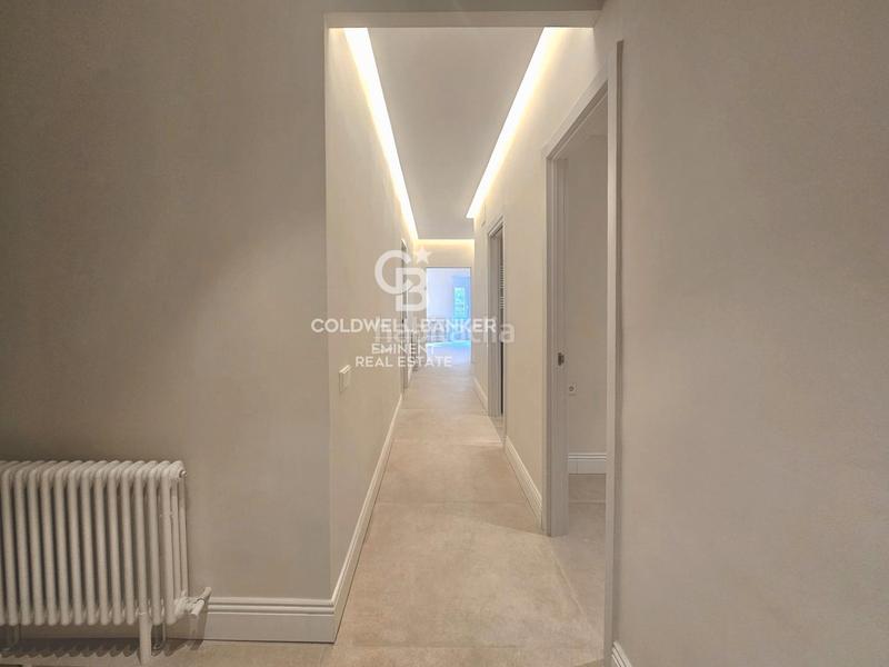 Foto cd3dacd4-b834-4f20-a81e-fa77b80a3f25. Piso  totalmente reformado en calle parís en L´Antiga Esquerra de l´Eixample Barcelona