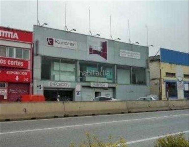 Foto 230776a8-7196-4681-bb20-6fda2dd7e6b6. Locale commerciale in Pintores-Ferial Parla