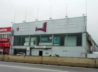 Locale commerciale in Pintores-Ferial