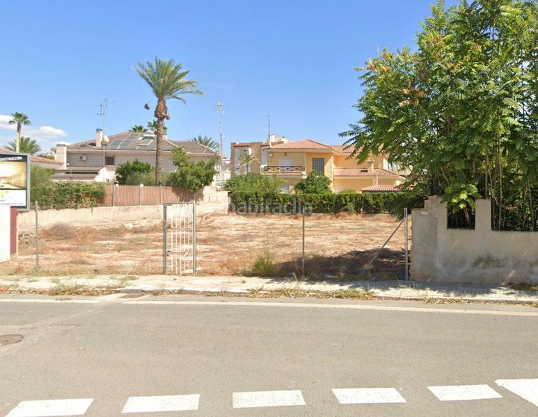 Foto 33c1f619-2f0b-4fef-b933-a7d9eb574b04. Terreno residencial fantástica parcela de 890m2 en Elche / Elx